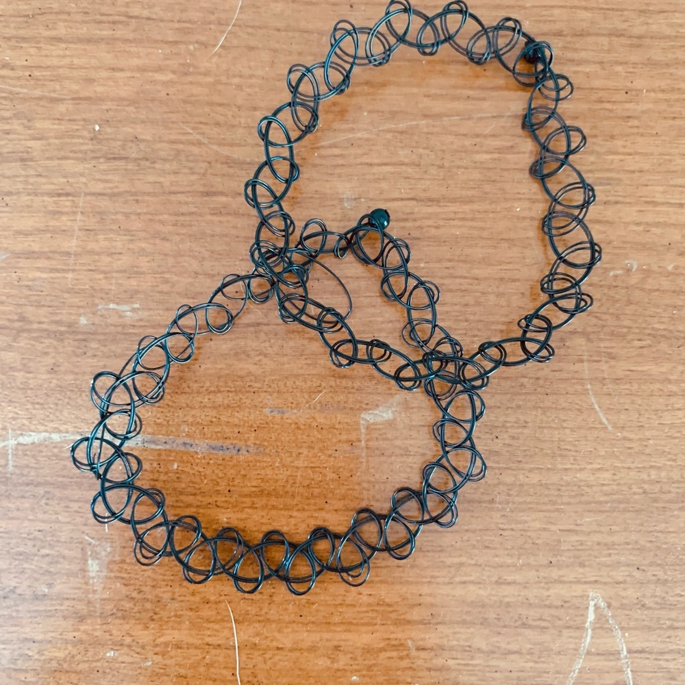 Set of two elastic chokers and anklets black